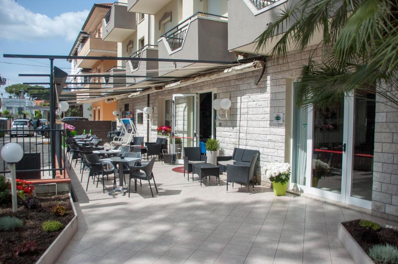 Albergo Villa Miraggio 리미니 외부 사진